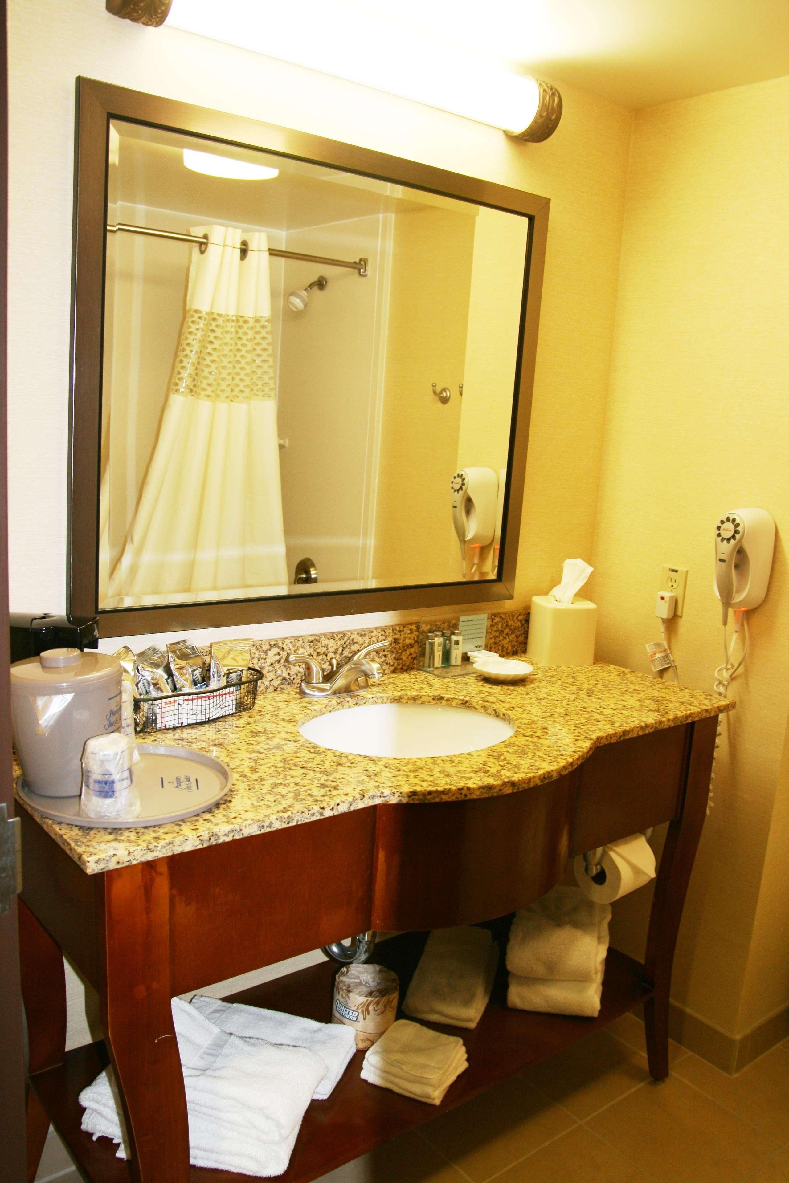 Hampton Inn & Suites Lancaster Værelse billede
