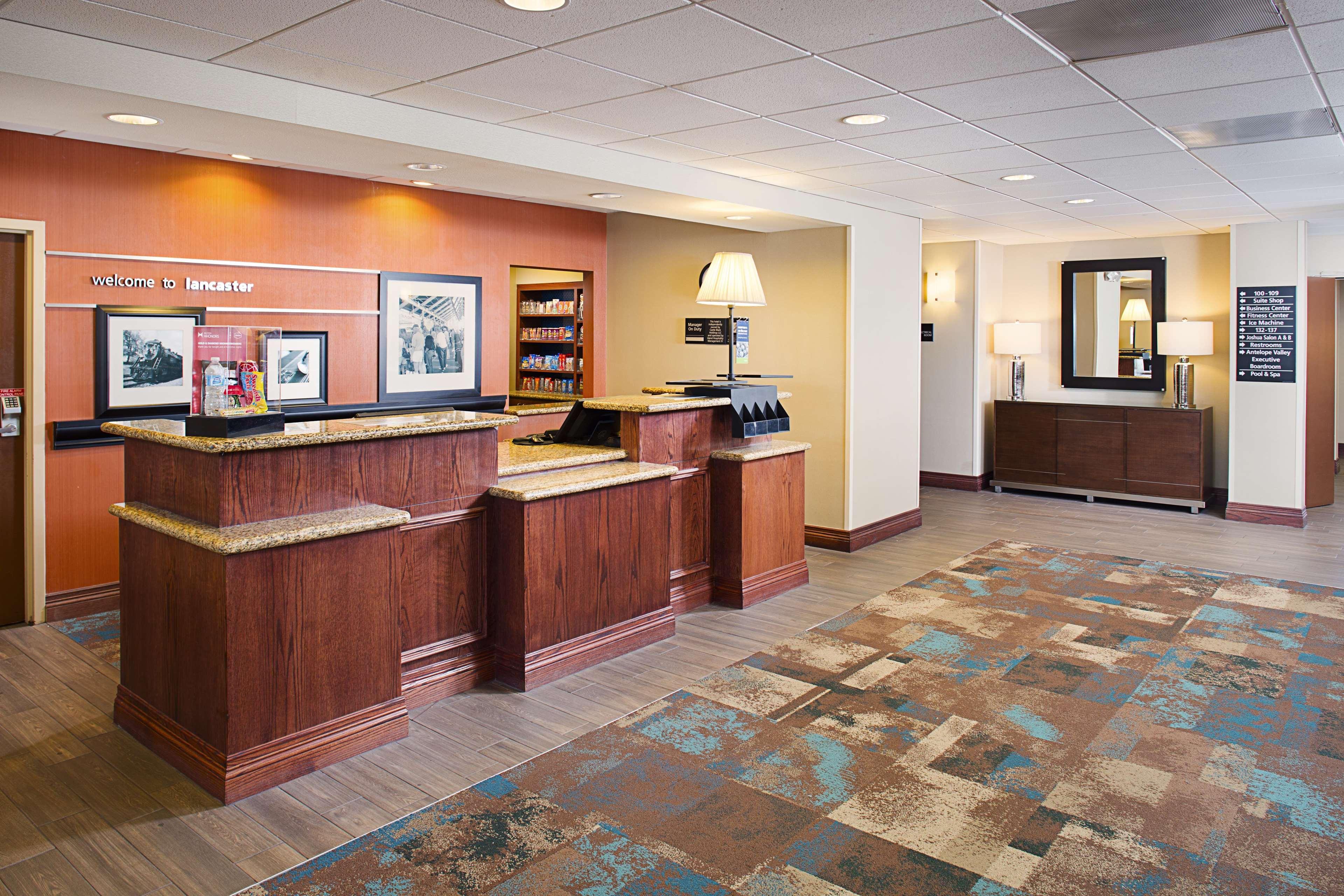 Hampton Inn & Suites Lancaster Eksteriør billede
