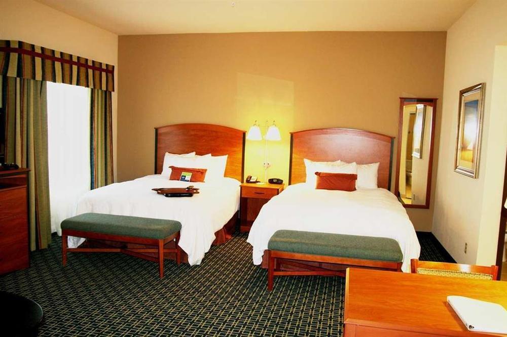 Hampton Inn & Suites Lancaster Værelse billede