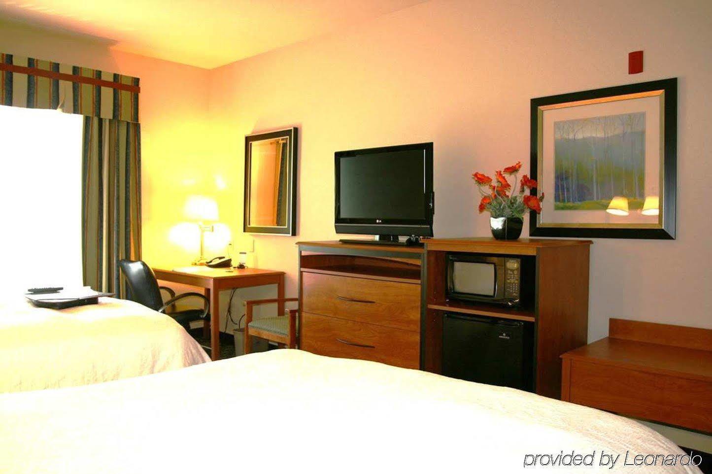 Hampton Inn & Suites Lancaster Værelse billede